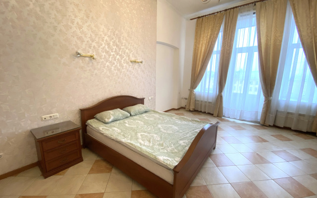 Апартаменты с Видом на Фонтанку