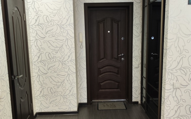 Roskoshnaya Kvartira V Tsentre Cheboksar Flat