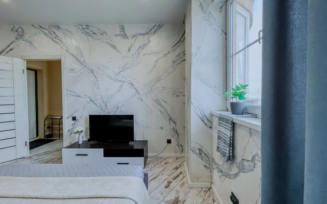 Квартира Green FOX с видом на город и реку Кутум