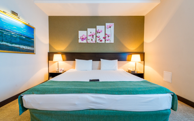 Reston Hotel & Spa
