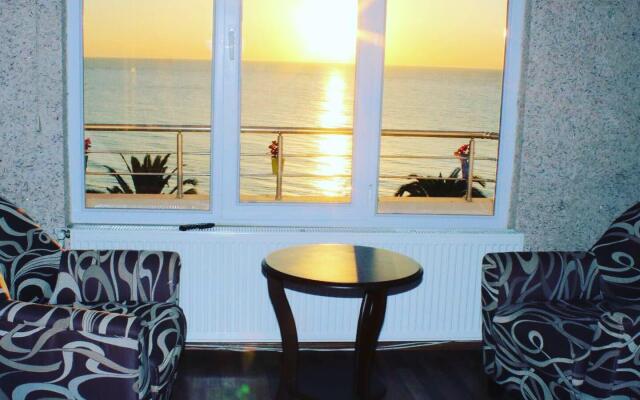 Grand Koru Otel Beach