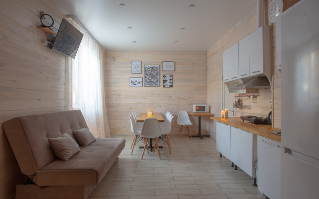 Апартаменты Уединенный дом на улице Трактовая