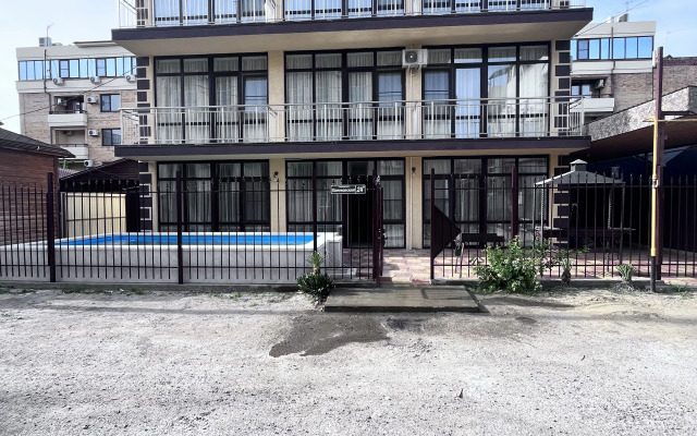 Hristaki Guest House