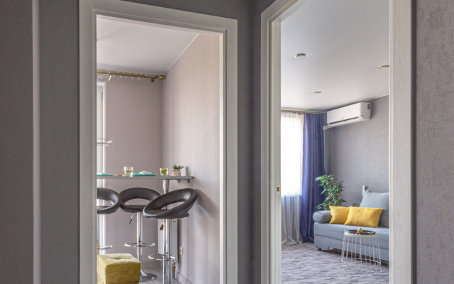 Stylish Apartments kravc Group v ZK "Parusa"