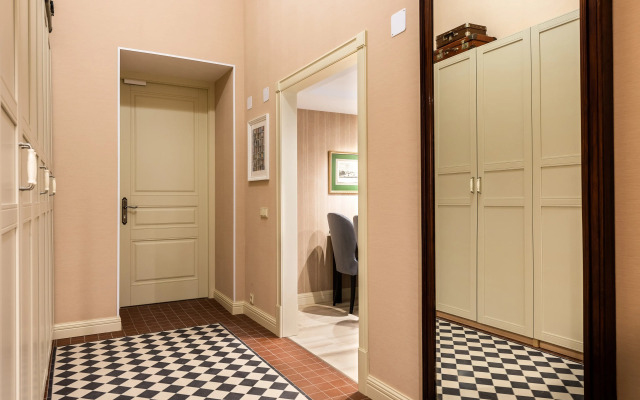 Апартаменты D на Чайковского с двумя спальнями №3