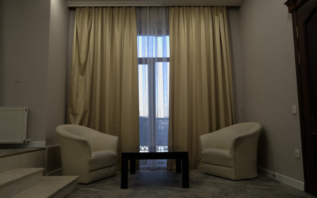 Premier Hotel