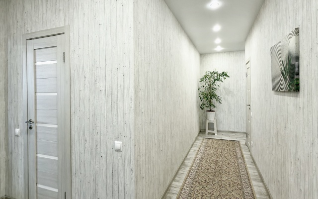 Квартира В Центре Г. Казань На 8 Гостей, (2 Туалета)
