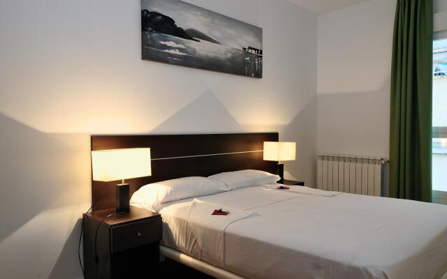 Los Sitios Apartments