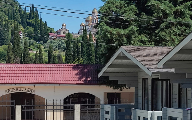 Lakraa Hotel