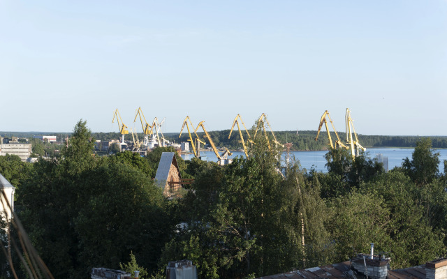 Na ul. Storozhevoy Bashni Voskhod Apartments