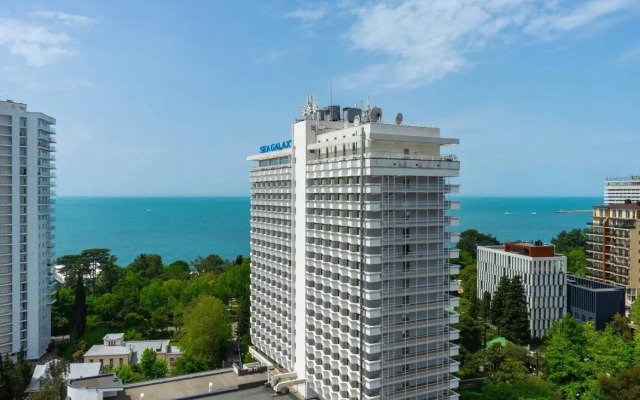 Prostorniye Real Apartments S Dizaynerskim Remontom Apartments