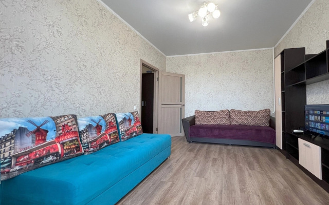 V Novom Dome V Tsentre Goroda Flat