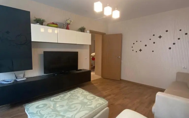 Na Ulitse Akademika Sakharova, 105 Flat