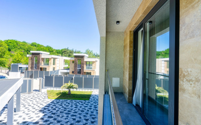 Частный дом 2-х этажный коттедж с дизайнерским ремонтом