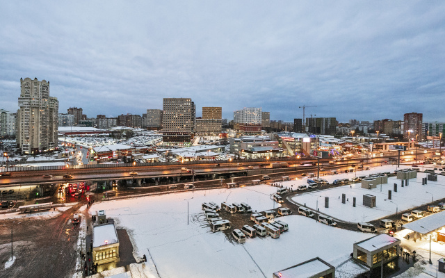 Shikarnaya Tryokhkomnatnaya Kvartira V Kotelnikakh Flat