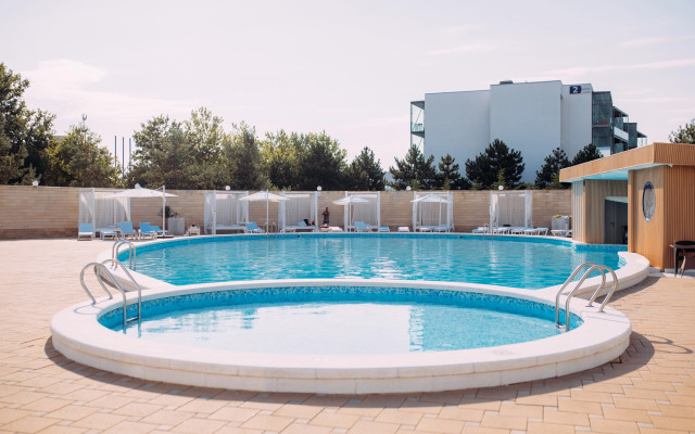 Volleygrad Sports & Health Resort Hotel