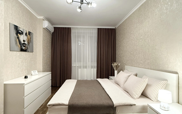 U Naberezhnoy I Akva Parka Flat