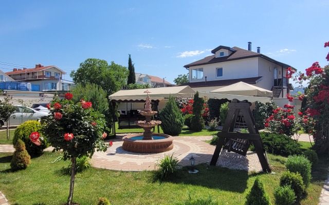 Sevastopolskaya Usad'ba Guest House