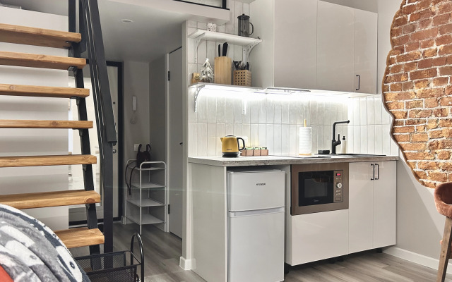 Квартира Студия с антресолью в центре недалеко от Вокзала