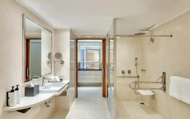 Crowne Plaza Bangkok Lumpini Park by IHG