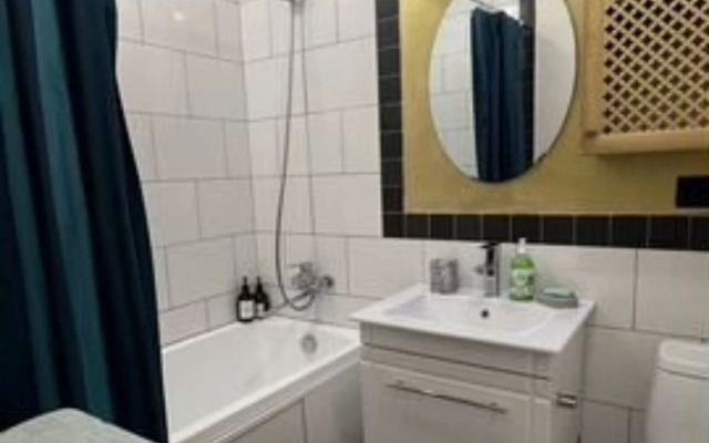 Na Ulitse Ametyevskaya Magistral 6a Flat