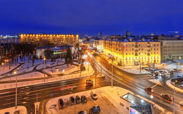 Studio v Tsentre s Vidom na Gorod Rumer Apartments