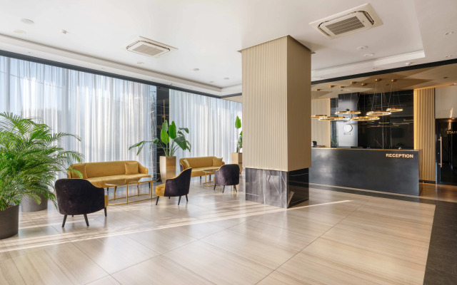 R Boutique Hotel