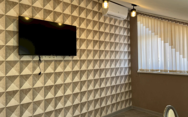 261 Mansarda 12 Min Do Plyazha Flat