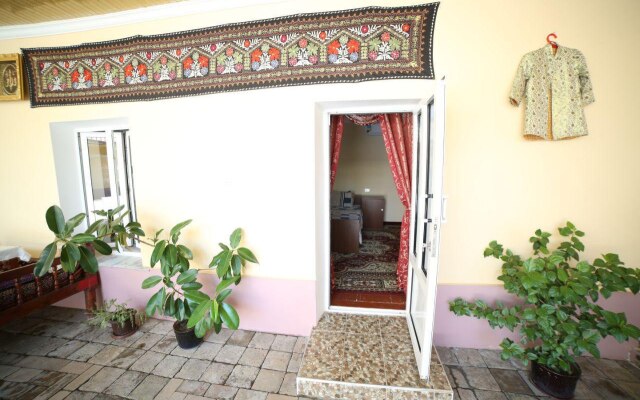 Firuza Guest House