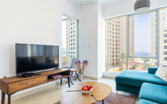 Excellent Panoramic 1BR at Attessa