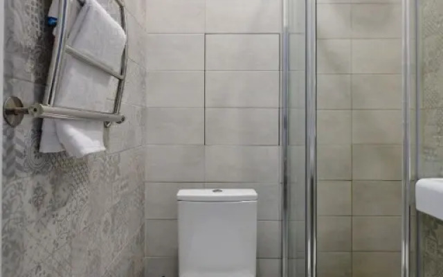 First 4 Apartments
