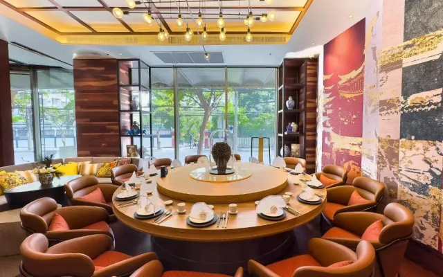 Mercure Bangkok Surawong