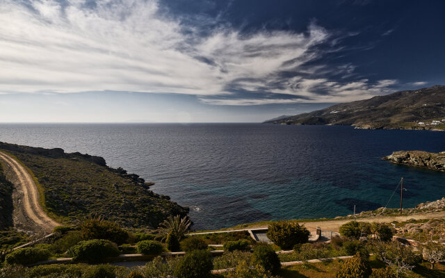 Green n Blue Apartments