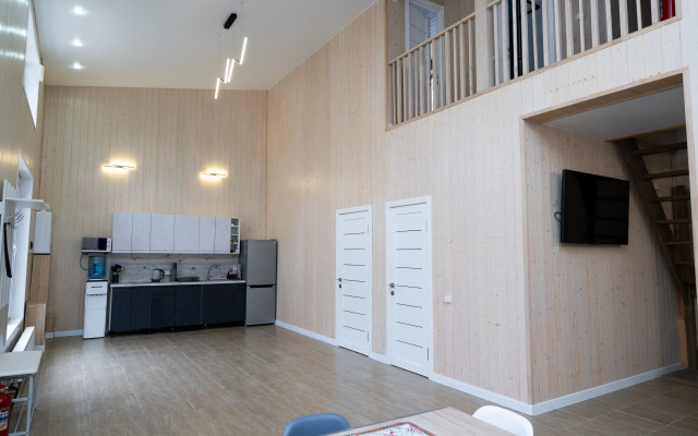 Частный дом с теплым бассейном, расположенного в живописном месте