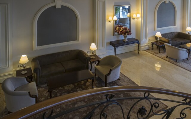 İsfanbul Holiday Home & Suites Hotel