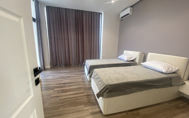 White House Yerevan Hotel