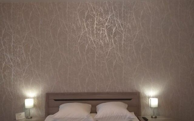 Studiya Na Shakhterov 66 (21 Etazh) Apartaments
