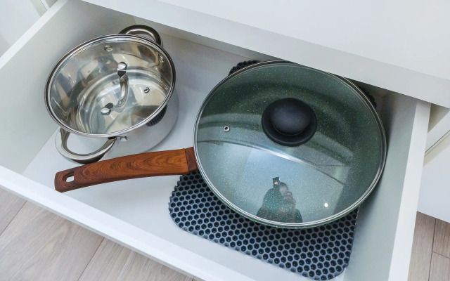 319 svetlye v ZhK Letniy dlya semi Apartments