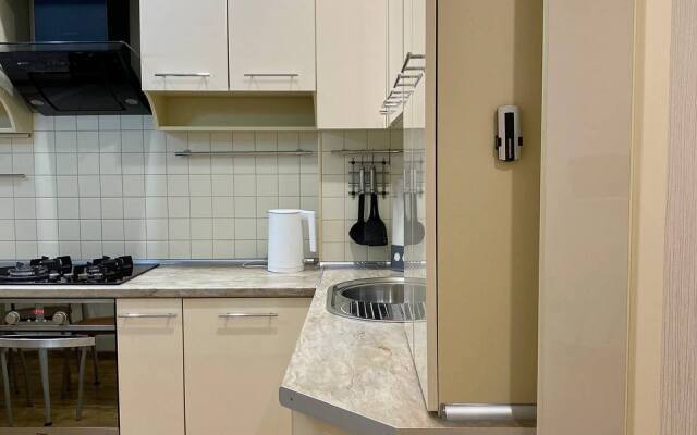 S dvumya spalnyami i balkonom Ajax Na Tyulpanov 41 Apartments