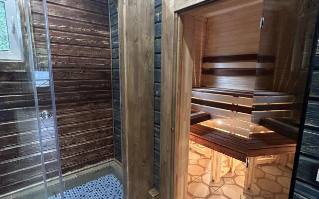 Частный дом Брусничный Коттедж с сауной