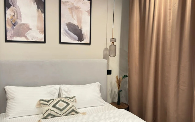 Апартаменты  однокомнатные у набережной в Центре Города