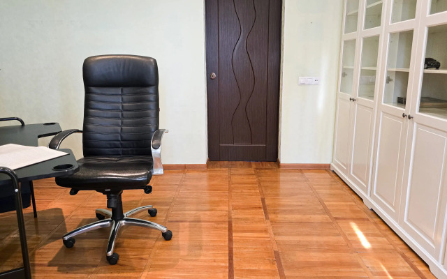 Gold Fish Na Ordzhonikidze 2 Flat