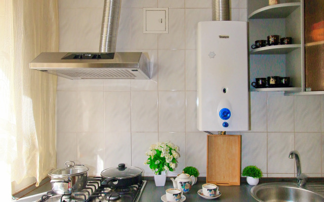 Na Pushkinskoy naberezhnoy Flat