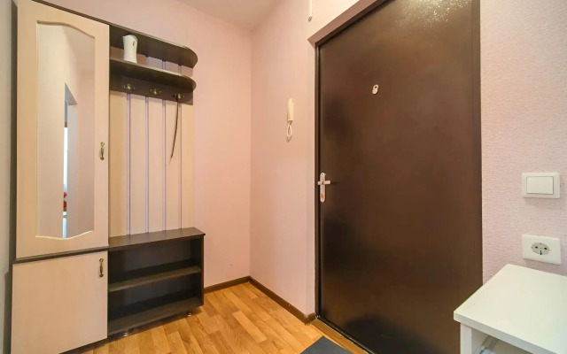 Квартира Как Дома с видом на Дом и Улицу