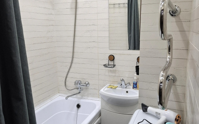 Uyutnaya vozle MNTK Mikrokhirurgii glaza imeni Fedorova Flat