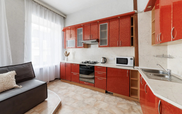 Апартаменты 3 спальни на Мойке