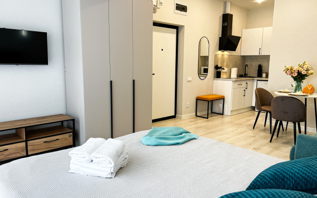 Kaskad na Pervoy Beregovoy Linii Flat