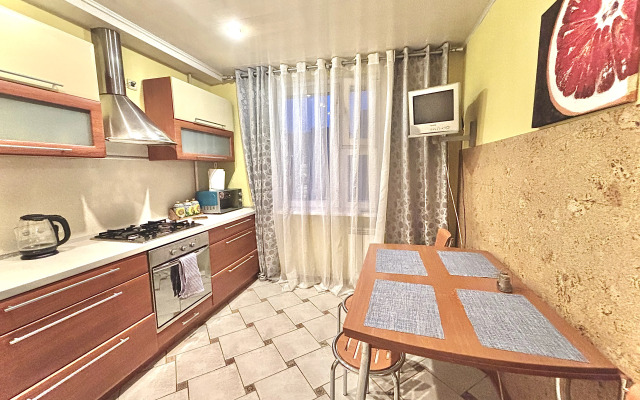 Апартаменты Бакинская 18к1