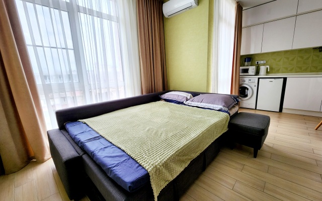 Na Nizhneimeretinskoy 143 Flat