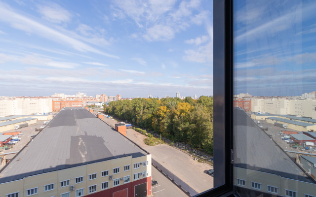 Roskoshnyye u Metro Station Staraya Derevnya Apartments